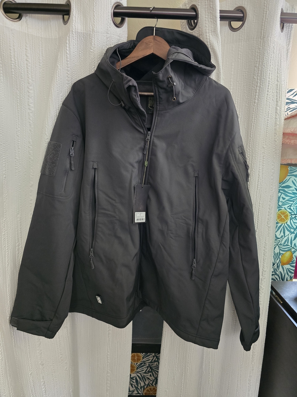 Men's 2XL Free Soldier tactical jacket Black
